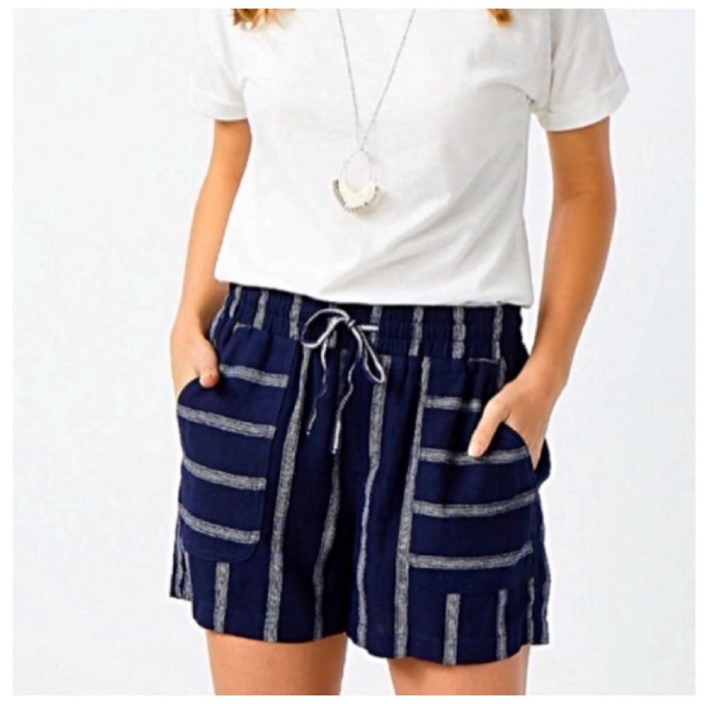🌟 MAURICES High Rise Weekender Shorts Relaxed Lightweight Linen HighRise NWT$40 - Picture 4 of 6